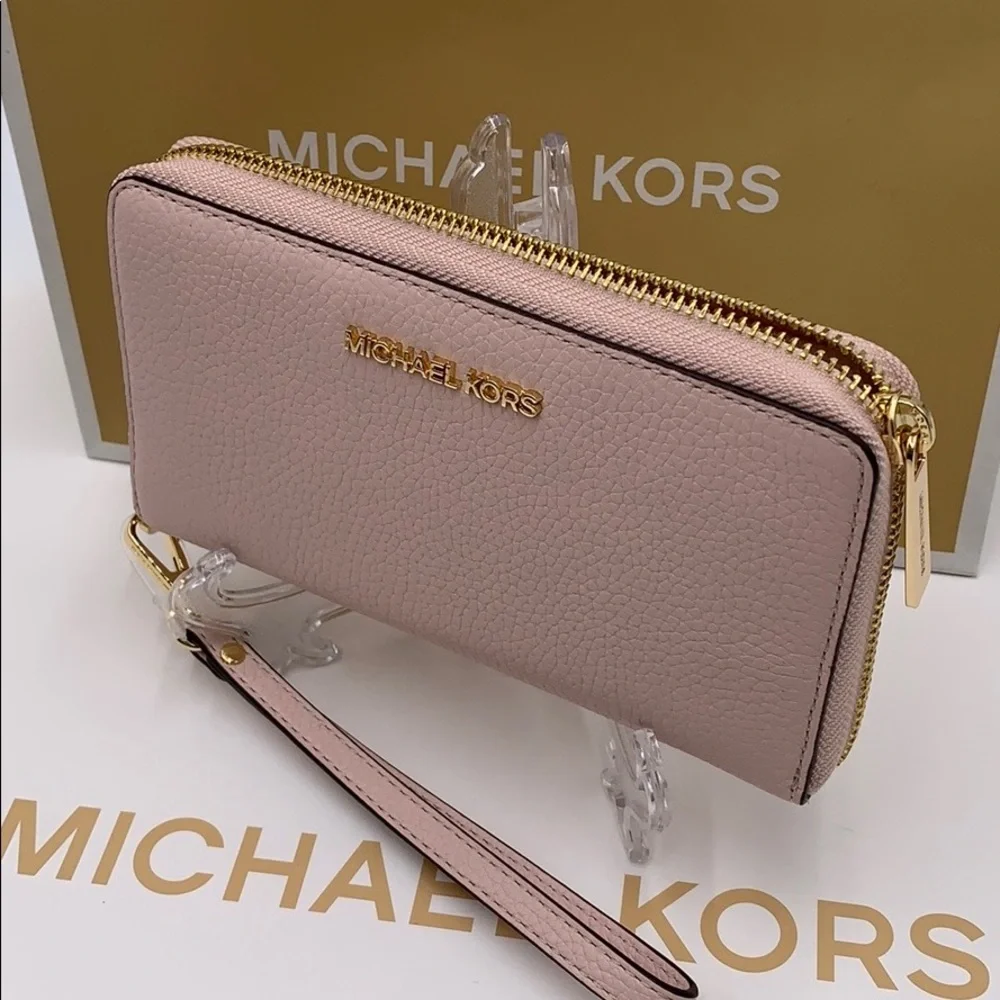 Michael Kors Jet Set Travel Phone Wallet Wristlet